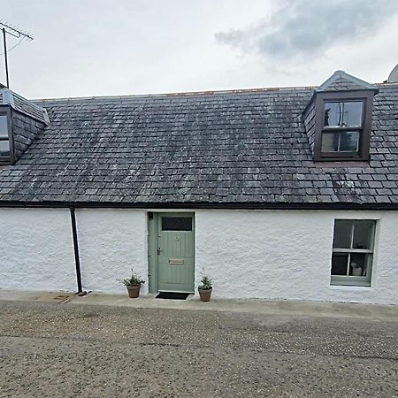 North Coast Property - 17 Margaret Street - Avoch エクステリア 写真