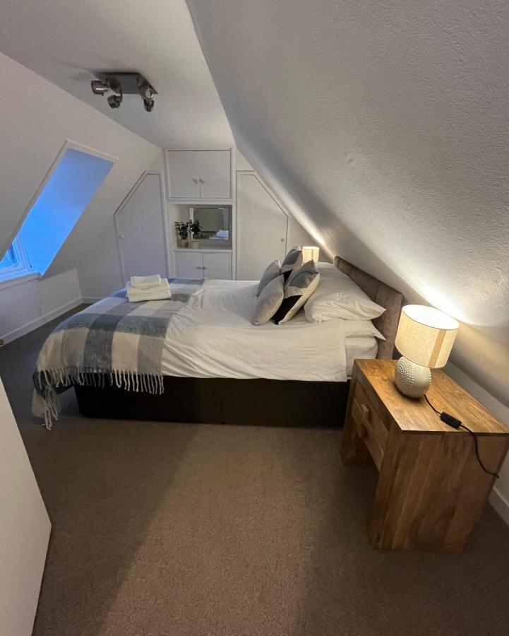 North Coast Property - 17 Margaret Street - Avoch エクステリア 写真