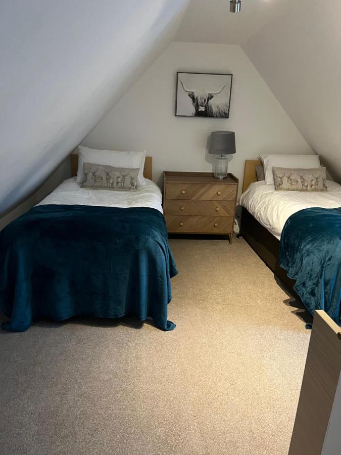 North Coast Property - 17 Margaret Street - Avoch エクステリア 写真