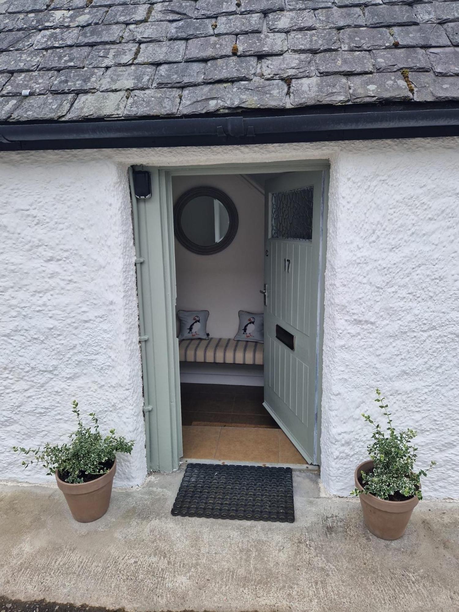 North Coast Property - 17 Margaret Street - Avoch エクステリア 写真
